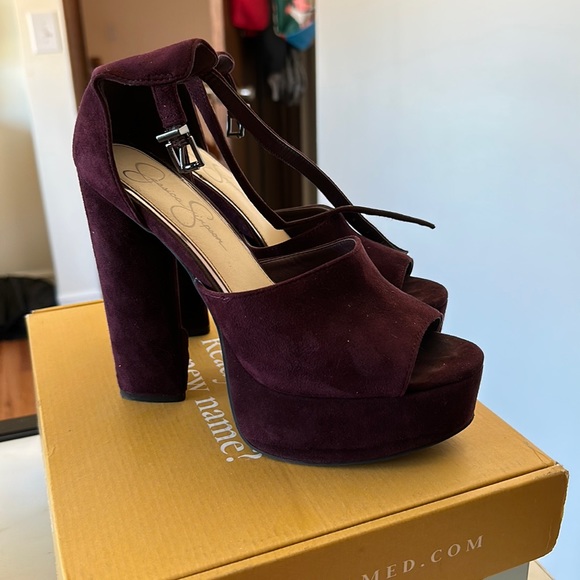 Jessica Simpson - heels maroon suede 7.5 - Picture 1 of 3
